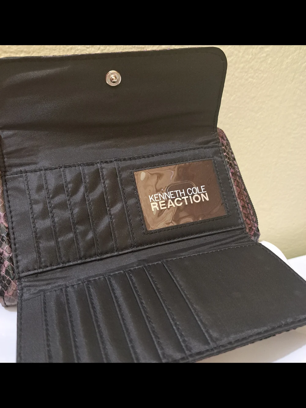 Kenneth Cole Reaction Snakeskin Print Wallet
